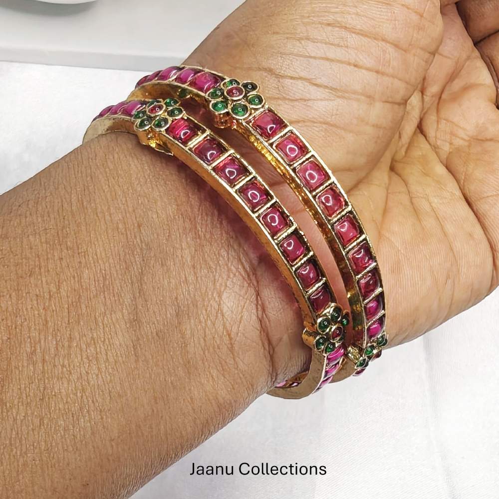 Jaanu Collections_Jewellery Collection_Multi Bangles Set1