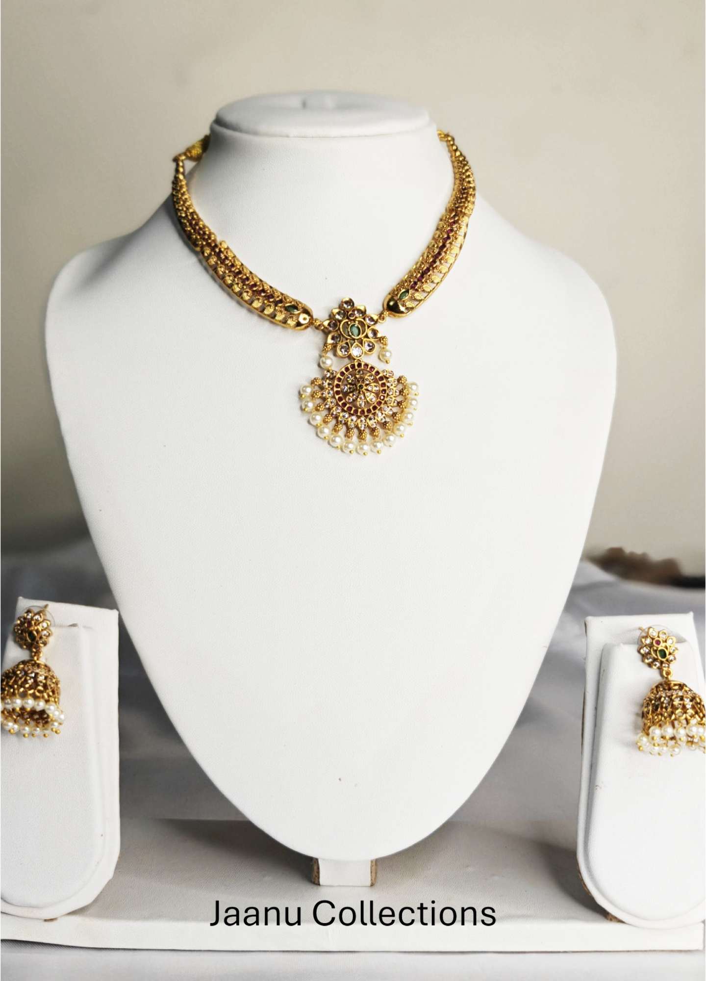 Jaanu Collections_Jewellery Collection_Trational Hasli Style Necklace and Jumkas
