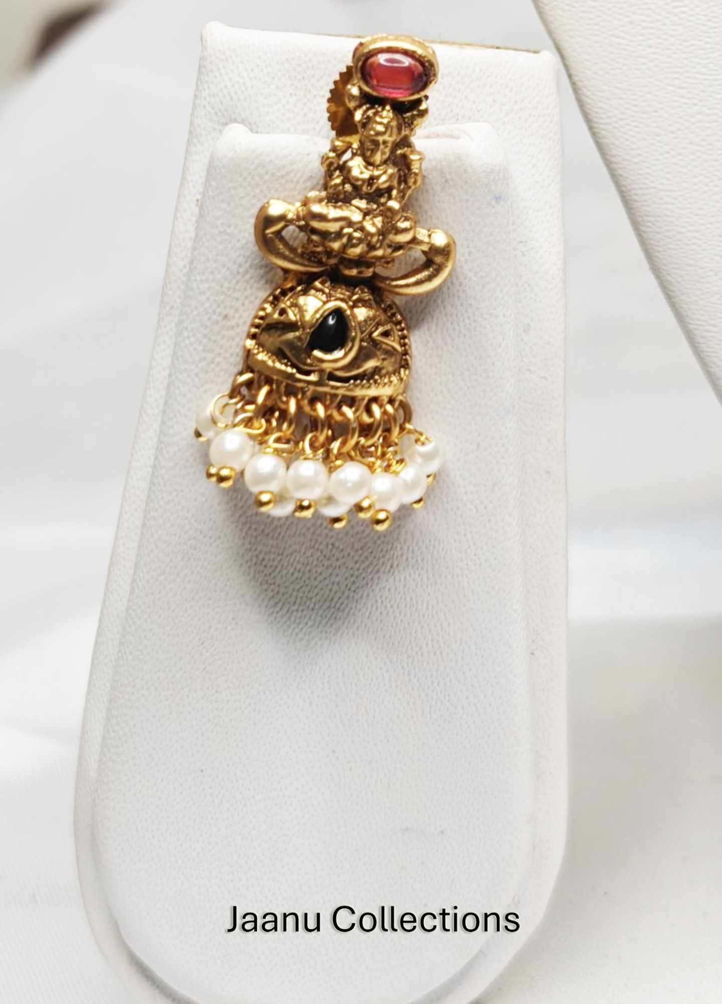 Jadau Hasli Necklace With Earrings